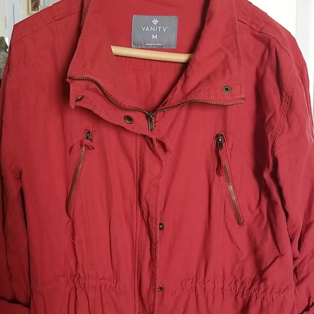 Lightweight jacket - Picture 2 of 5